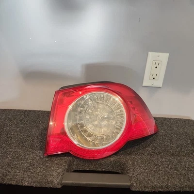 2007 2008 2009 2010 2011 Volkswagen Eos Right Passenger Tail Light Oem T0953 DW - Image 1 of 4