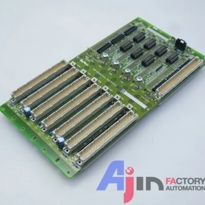 [4151]TRENEW VME-MONOLITHIC BUS 7-SLOT_ BACKPLANE BOARD/Fedex - Picture 1 of 4