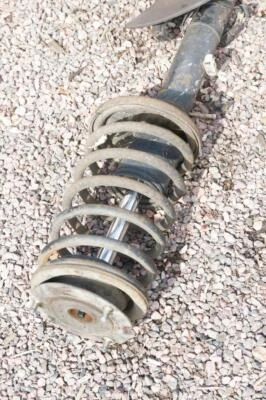 Muelle buje carcasa puntal lado conductor delantero izquierdo bmw e30 abs 87-91 318i 325i Foto 1 de 4