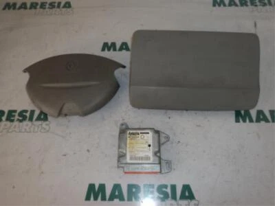 Centralina Airbag Renault Twingo I C06 7700422026 P4089679 - Immagine 1 di 3