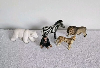 PACOTE 5 ANIMAIS DE ZOOLÓGICO SCHLEICH URSO POLAR, ZEBRA, LEÃO, CHIMPANZÉ - Imagem 1 de 4
