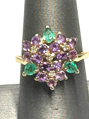 ANEL DE OURO AMARELO 14K COM DIAMANTES E PEDRAS PRECIOSAS SORTIDAS TAMANHO 7,5 - Imagem 1 de 4