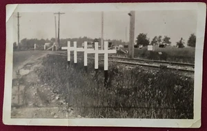 5 cruces conmemorativas blancas por vía de tren de ferrocarril original 1927 instantánea original - Imagen 1 de 2