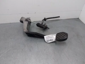 8D1721316H pedale embrayage pour VOLKSWAGEN PASSAT BERLINA (3B3) 2000 799598 - Imagen 1 de 4