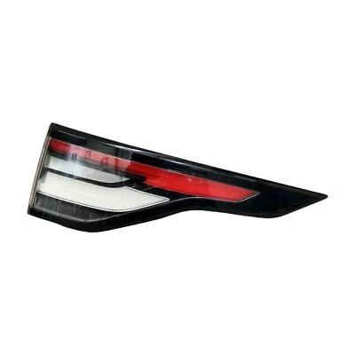 2017-2020 Land Rover Discovery Se Right Taillight Quarter Mount White Lower OEM Foto 1 de 4