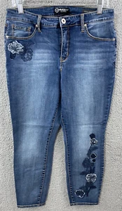 MiracleBody Women's 12 Stretch Floral Embroidered Blue Jeans - Picture 1 of 9