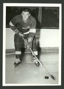 Foto de hockey Forbes Kennedy Detroit Red Wings vintage 5x7 - Imagen 1 de 2
