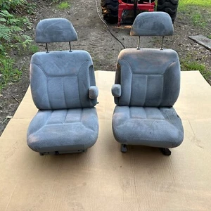 95-98 Chevy Silverado Yukon GMC Sierra Suburban Tahoe Gray Electric Bucket Seats - Picture 1 of 12