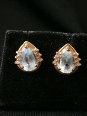 14k Yellow Gold Aquamarine and White Sapphire Pear Shape Stud Earring Set. #184 - Imagem 1 de 4