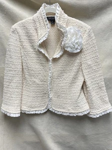 Chaqueta St. John Talla 4 Crema Tweed Boucle Blazer Blanco Flor Prendedor - Imagen 1 de 5