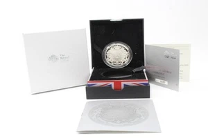 2013 UK Christening of Prince George £5 Silver Proof Coin - Picture 1 of 3
