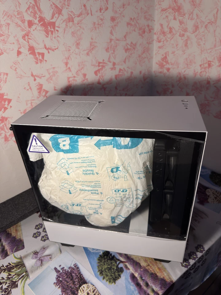 pc fisso gaming usato (NZXT) Bianco e nero - Immagine 1 di 4