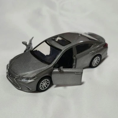 LEXUS ES300h auto in miniatura 1/43 - Immagine 1 di 4