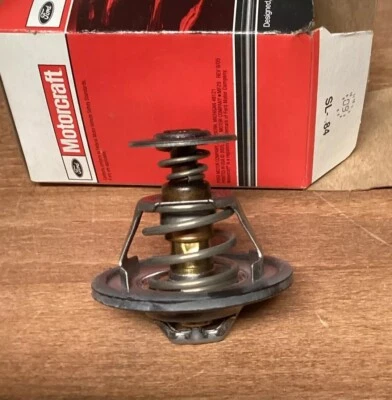 Nuevo refrigerador de refrigerante izquierdo Ford OEM 11-14 F250 350 y termostato de depósito BC3Z8575C Foto 1 de 4