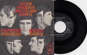 THE DAVE CLARK FIVE EVERYBODY KNOWS /CONCETRATION.. RARE 1967 RECORD ITALY 7' PS - Picture 1 of 2