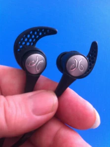 Jaybird X3 Black/Silver Sports Wireless Earphones with Case & Charger - Picture 1 of 5