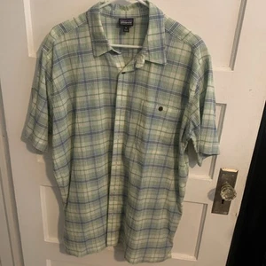 Patagonia Men's Shirt XL Green Plaid Short Sleeve Button Up 100% Cotton - Picture 1 of 4