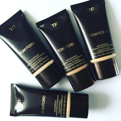 Base/corrector impermeable Tom Ford 1 oz/30 ml SIN CAJA - 6,5 Sable Foto 1 de 4