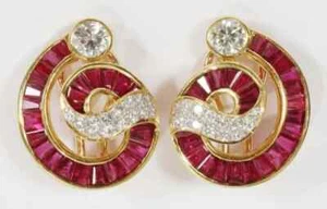 2.10Ct Baguett Cut Lab Created Ruby Women's Stud Earrings 14K Yellow Gold Plated - Picture 1 of 7