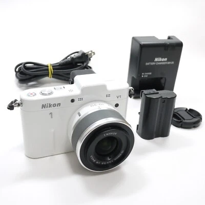 [MINT] Nikon 1 V1 Mirrorless Camera NIKKOR 10-30mm f/3.5-5.6 JAPAN -FULLY TESTED - Image 1 of 4