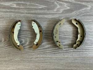 Bremsbackensatz Hinten Jurid by Honeywell (361377J) Citroen, Peugeot - Bild 1 von 2