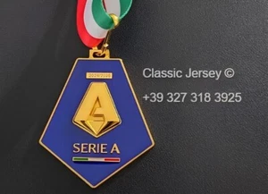 Medaille ABZEICHEN SERIE A 2024 2025 NEAPEL McTominay Lukaku Di Lorenzo Buongiorn - Bild 1 von 6