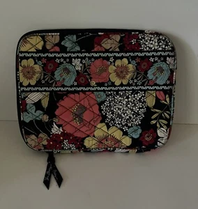 Vera Bradley iPad Mini Soft Zippered Case 8” x 10” Happy Snails - Picture 1 of 3