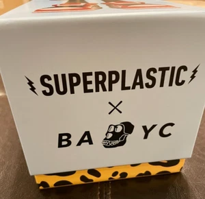 HERVORRAGEND Superplastic Bored Ape Yacht Club Kunst Spielzeug BAYC Public Skipper in der Hand - Bild 1 von 5