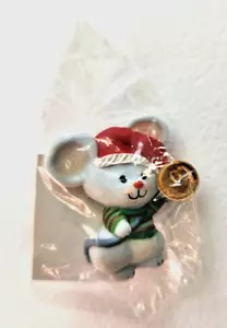 Hallmark PIN Natale Vintage MOUSE Campanella Suoneria Ottone 1980 Spilla NUOVO MIP 2,00 - Foto 1 di 4
