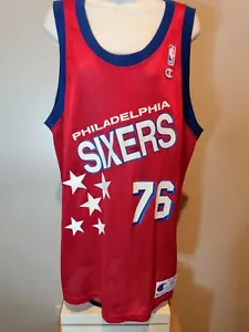 NUOVA maglia Shawn Bradley Philadelphia 76ers vintage NBA Champion taglia 44 L RARA - Foto 1 di 12