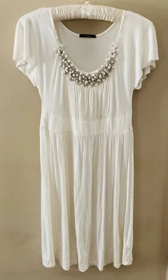 Vestido Midi Marfil Perla de SOPRANO - Manga Corta Acampanada - Talla Junior L ¡Guau! 👀 Foto 1 de 4