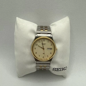 Vintage 1997 Seiko SQ 5Y23-8A70 White Dial Men's Quartz Watch Day Date - Picture 1 of 5