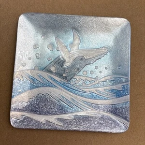 Vintage ANDO Cloisonne Enamel on Metal Tray, Japan, Humpback Whale - Bild 1 von 5