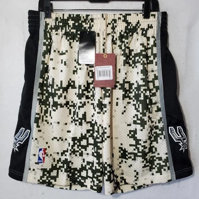 San Antonio Spurs Basketball Shorts Mens Large Digital Camo NBA Mitchell & Ness - Image 1 of 4