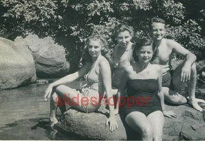 Photo 1946 Cheesecake Girls in Swimsuits Bikini Pretty Socialites Saranac Lake - Picture 1 of 2