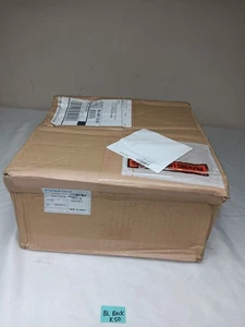 100074672 Manifold Assembly W/ Gas Valve - Picture 1 of 4