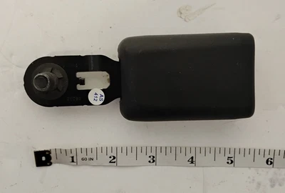 OEM Buckle Belt Buckle Assembly Center Or Right 2019-2021 Jeep Grand Cherokee - Изображение 1 из 4