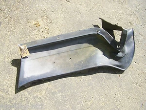 1978 Mercury Cougar Spacer Between Bumper and Header Panel - Driver Side - Foto 1 di 3