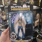 WWE Ruthless Aggression Melina Figur handsignierte signierte Wrestlingfigur