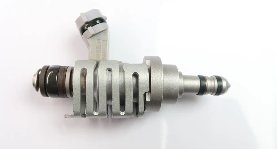 Inyector de combustible x4 OEM DENSO para LEXUS GS460 IS F LS460 LS600H 23250-31030 Foto 1 de 1