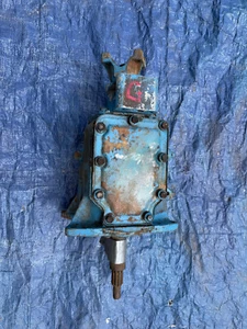 1963 64 65 66 FORD ECONOLINE VAN 3.03 MANUAL 3 SPEED TRANSMISSION Output Yoke - Picture 1 of 13