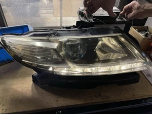 Honda CR-Z ZF1 Right HID Headlight Lamp JDM OEM KOITO 100-22010 - Bild 1 von 6