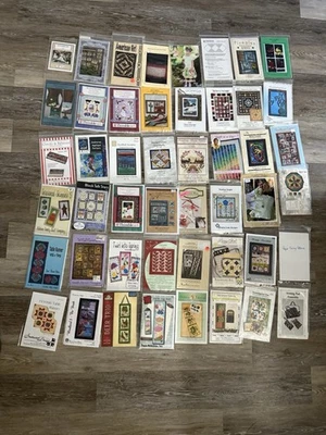 Lote Mixto De 24 Patrones De Acolchado Y Apliques De Colección Edredones Corredores Samplers Foto 1 de 4