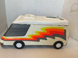 Vintage 1991 Micro Machines Galoob Super Van City Super Foldout Play Scene - Picture 1 of 13