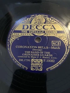 Band of H.M. Grenadier Guards – The Linnet's Parade / Die Friedenstaube Decca 78 - Picture 1 of 4