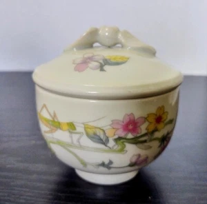 Vintage Elizabeth Arden Trinket Dish Vanity Jar with Lid Grasshopper Dragonfly - Picture 1 of 7