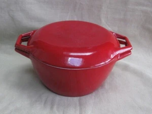 VINTAGE NACCO D2 DENMARK CAST IRON RED ENAMEL TUREEN BAKING CASSEROLE POT - Picture 1 of 8