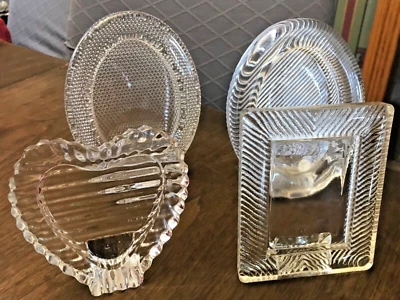 4 marcos de fotos vintage de cristal de retratos pulidos de Mikasa corazón, ovalados y cuadrados Foto 1 de 4