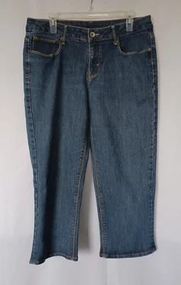 Faded Glory Womens Size 14 Capri Blue Jean Cropped Capri Pants - Image 1 of 4