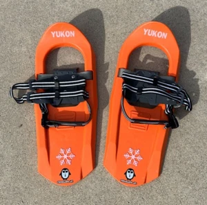 Youth Snowshoes: Yukon Charlie Penguin Jr, orange, excellent used condition - Picture 1 of 3